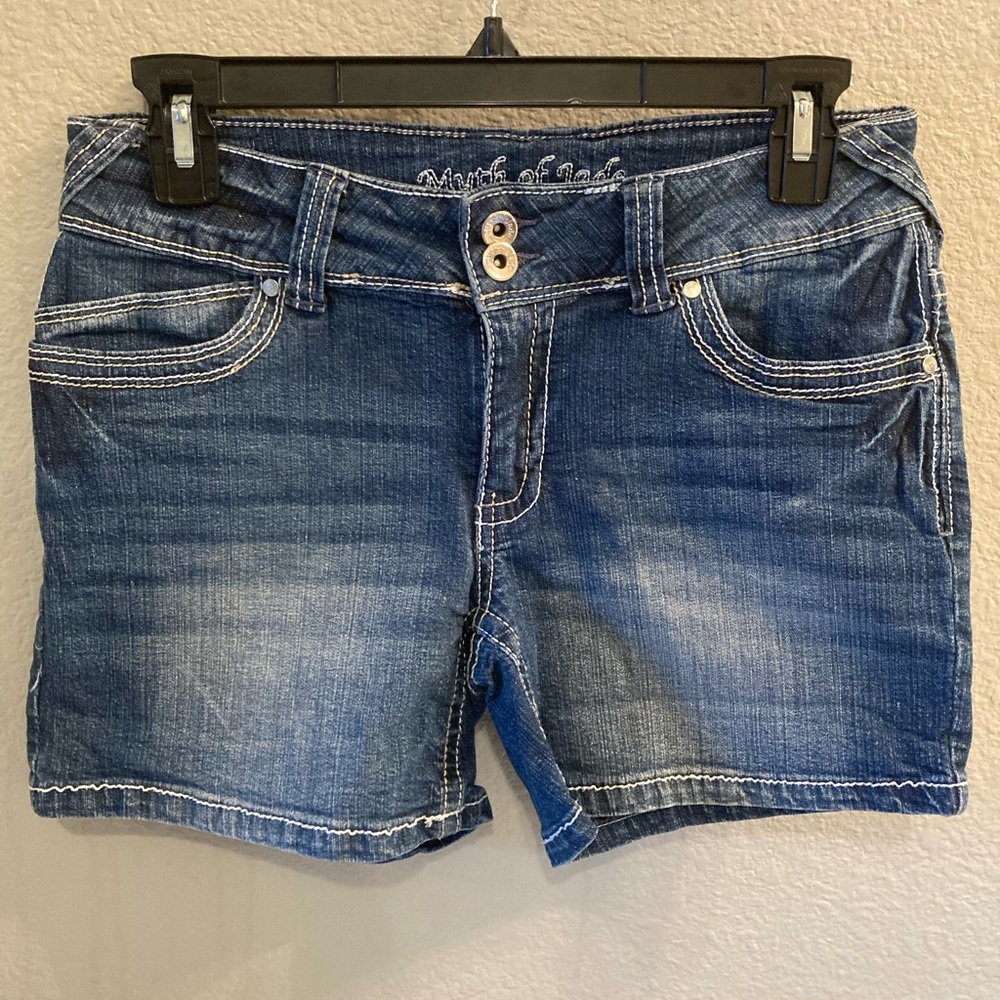 Myth of Jade denim stretchy shorts with thread details, size 4